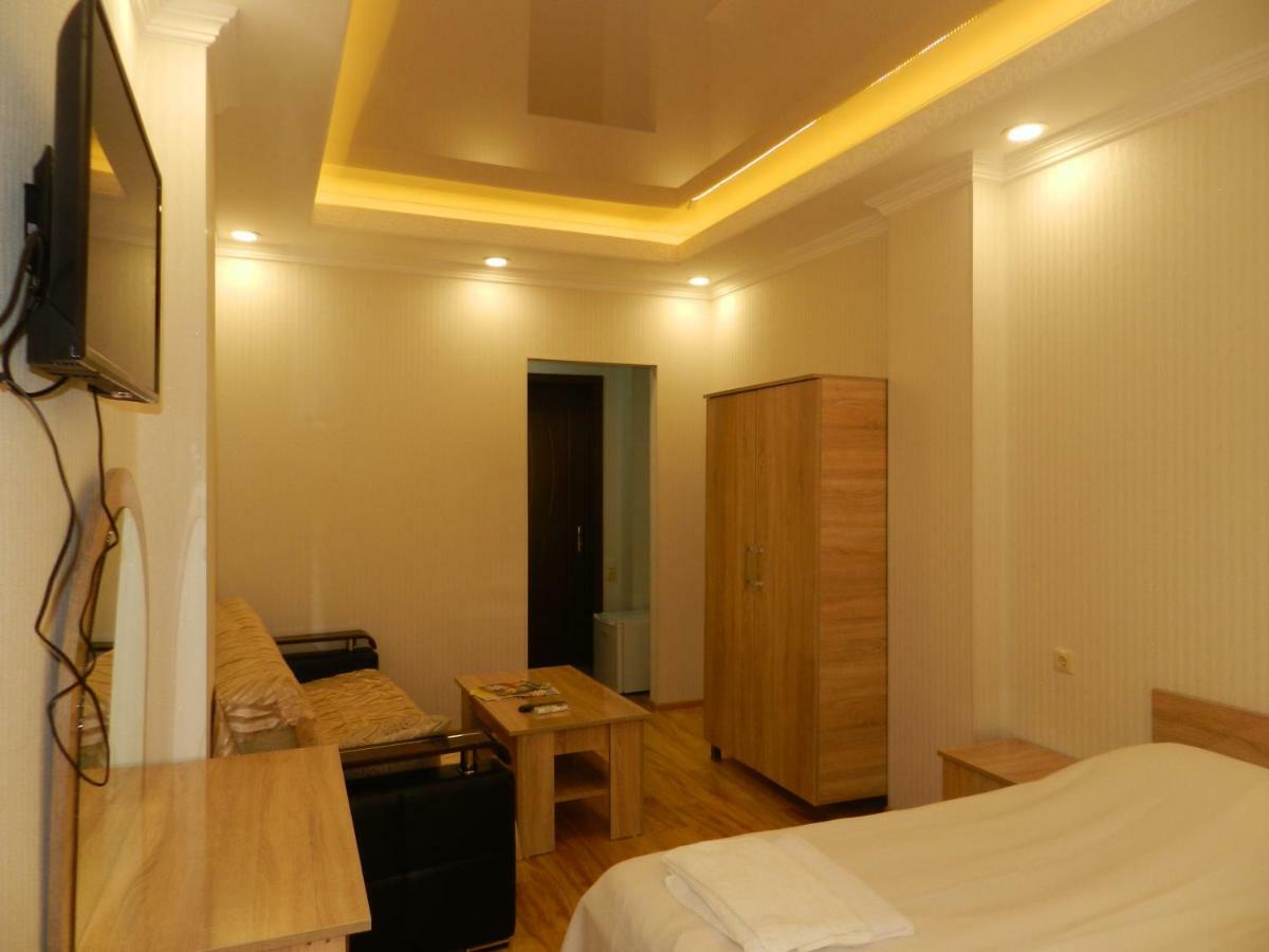 Hotel Bellmar Kobuleti Extérieur photo